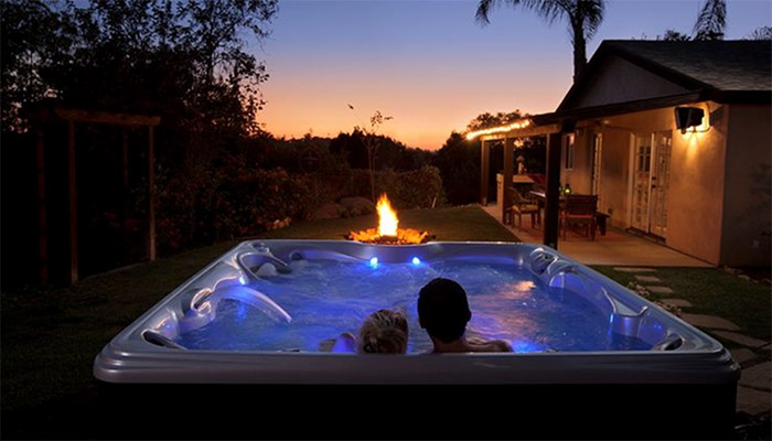 Pool and Spa Landscaping Ideas - Hot tub with fire pit